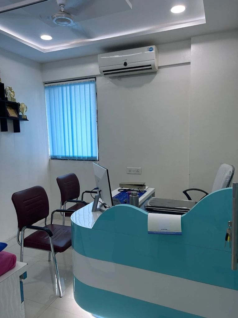 Reception and consultation desk